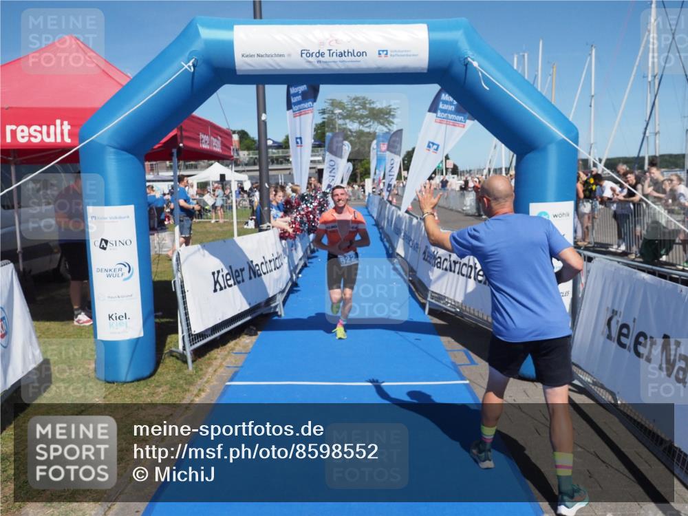 17.08.2025 - KN Förde Triathlon 2025 MichiJ http://msf.ph/oto/8598552 17.08.2025 14:01:08 Laufen 505, 522 meine-sportfotos.de