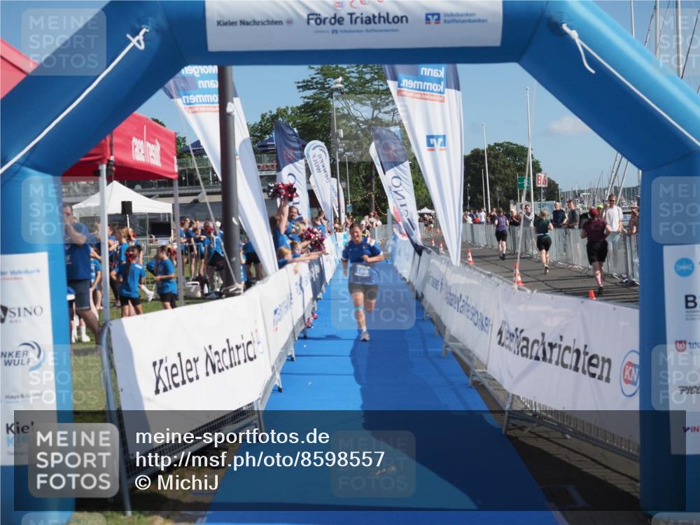 17.08.2025 - KN Förde Triathlon 2025 MichiJ http://msf.ph/oto/8598557 17.08.2025 10:46:36 Laufen 186 meine-sportfotos.de