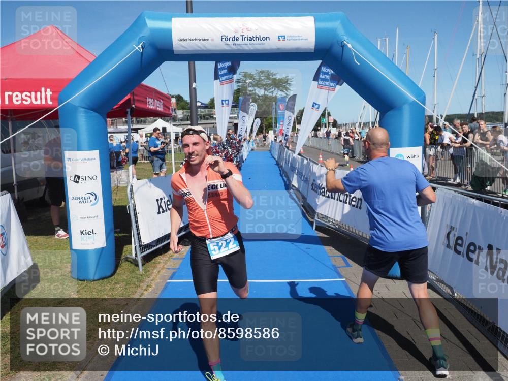 17.08.2025 - KN Förde Triathlon 2025 MichiJ http://msf.ph/oto/8598586 17.08.2025 14:01:09 Laufen 505, 522 meine-sportfotos.de