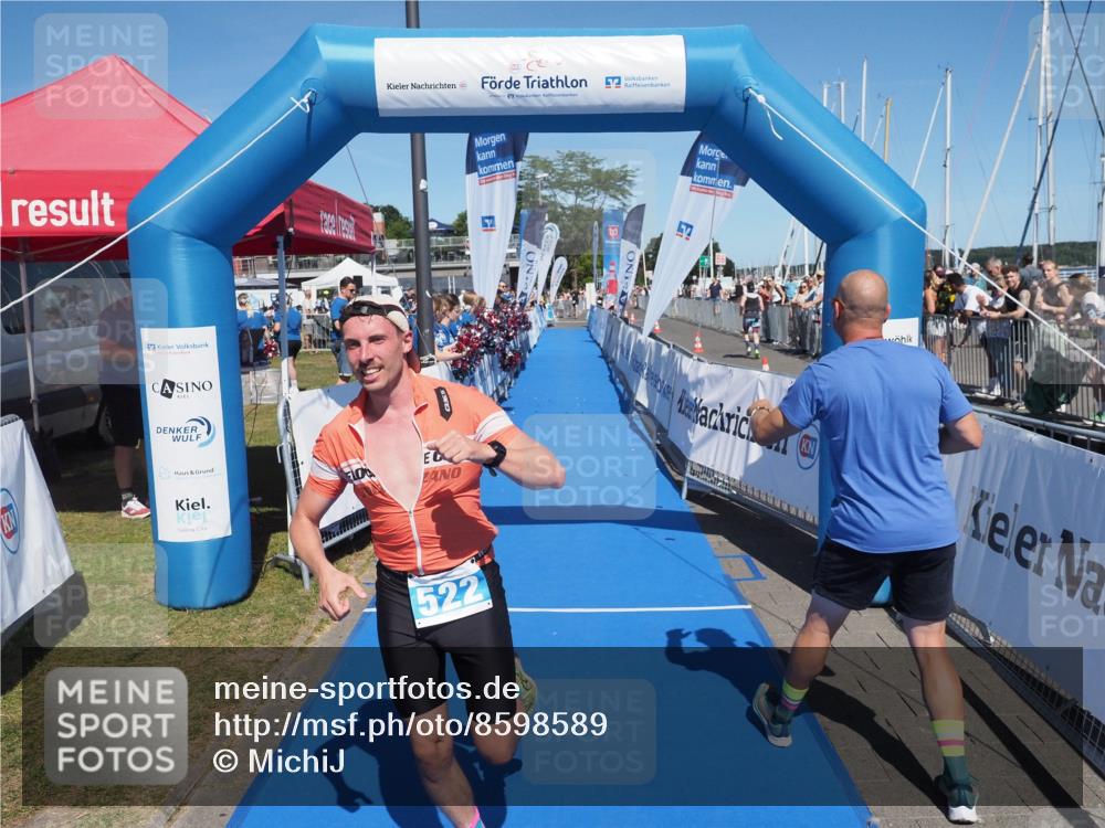 17.08.2025 - KN Förde Triathlon 2025 MichiJ http://msf.ph/oto/8598589 17.08.2025 14:01:09 Laufen 505, 522 meine-sportfotos.de