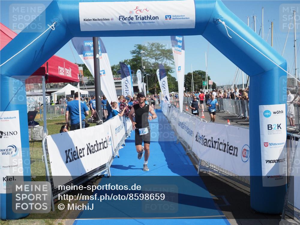 17.08.2025 - KN Förde Triathlon 2025 MichiJ http://msf.ph/oto/8598659 17.08.2025 12:12:30 Laufen 279 meine-sportfotos.de