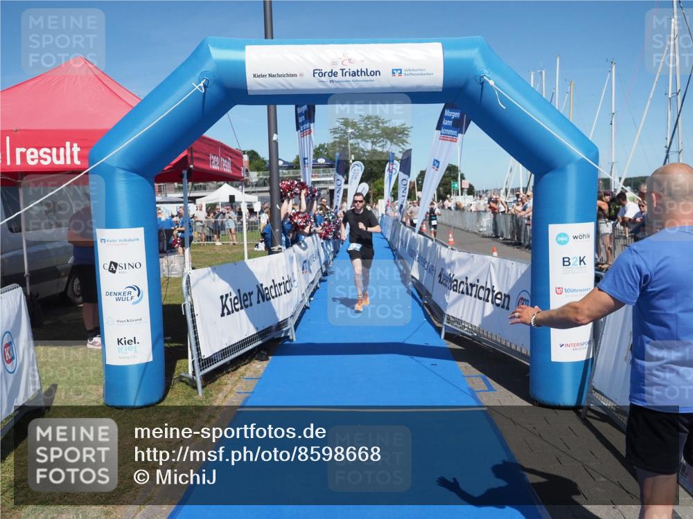 17.08.2025 - KN Förde Triathlon 2025 MichiJ http://msf.ph/oto/8598668 17.08.2025 14:01:20 Laufen 448 meine-sportfotos.de