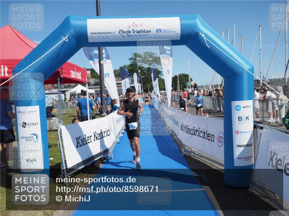 17.08.2025 - KN Förde Triathlon 2025 MichiJ http://msf.ph/oto/8598671 17.08.2025 12:12:30 Laufen 279 meine-sportfotos.de