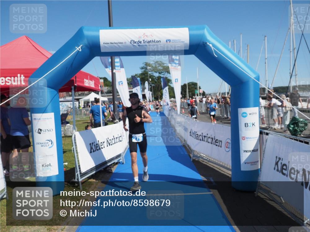 17.08.2025 - KN Förde Triathlon 2025 MichiJ http://msf.ph/oto/8598679 17.08.2025 12:12:30 Laufen 279 meine-sportfotos.de