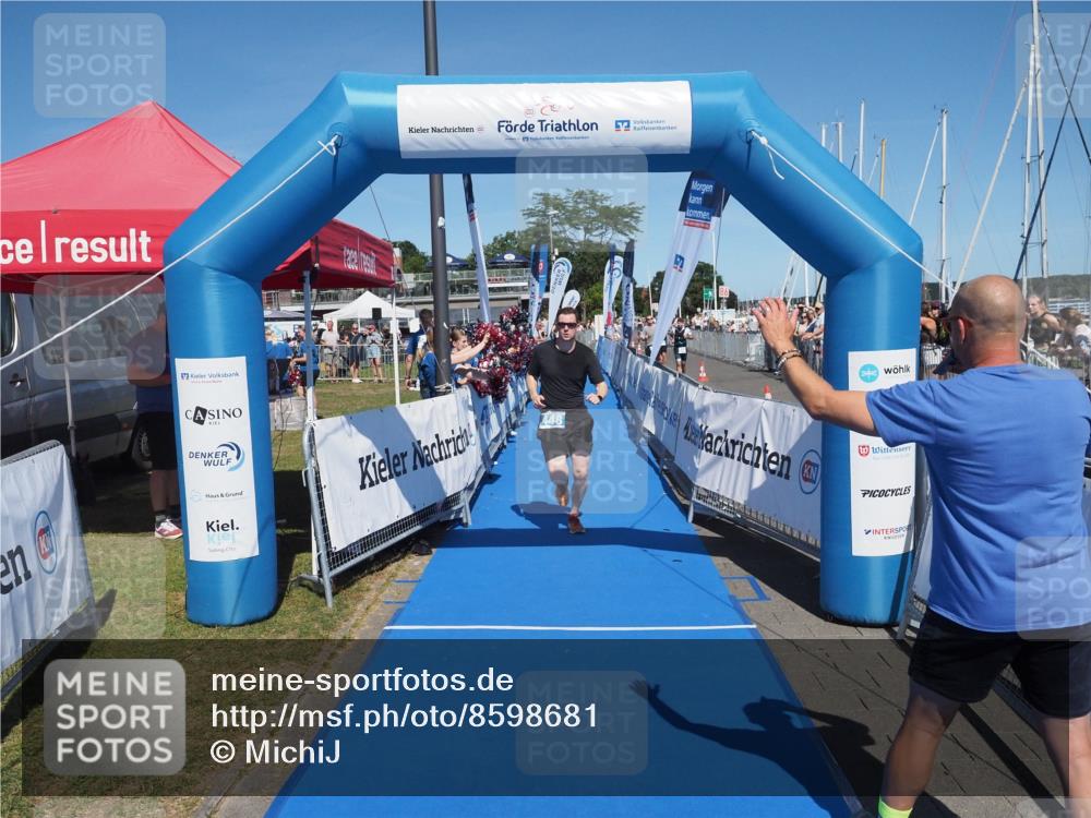 17.08.2025 - KN Förde Triathlon 2025 MichiJ http://msf.ph/oto/8598681 17.08.2025 14:01:20 Laufen 448 meine-sportfotos.de