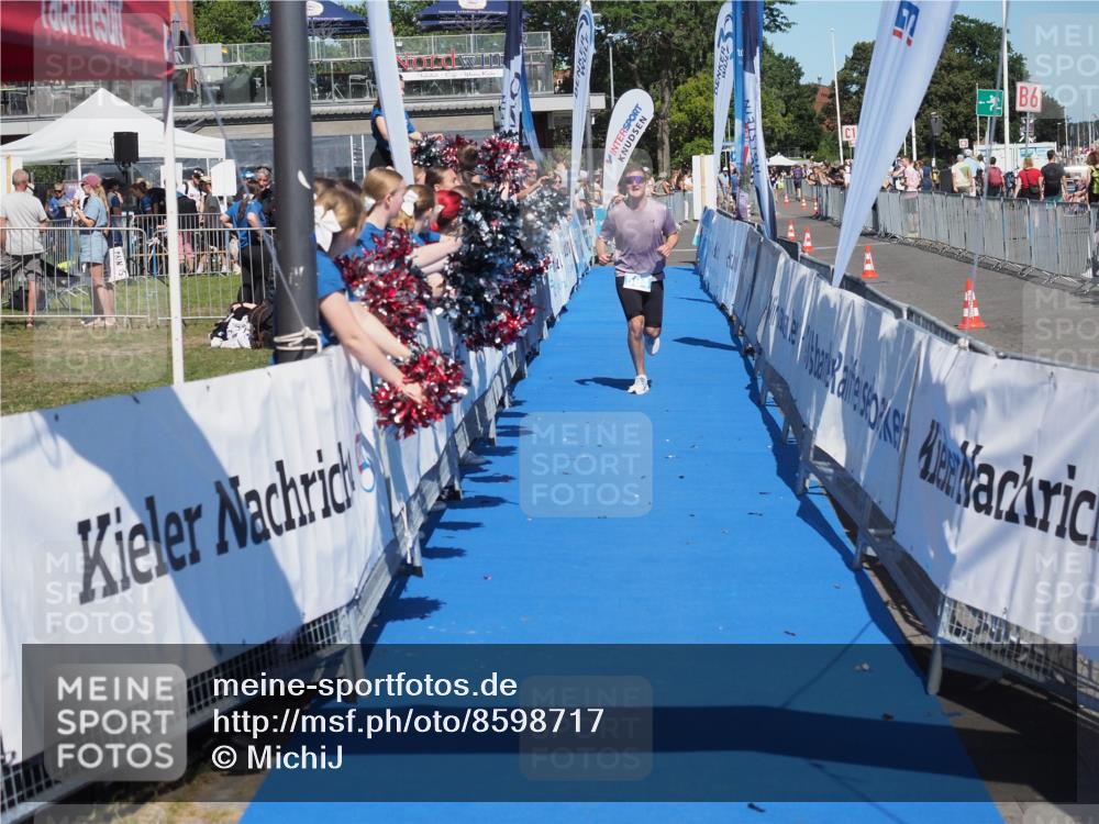 17.08.2025 - KN Förde Triathlon 2025 MichiJ http://msf.ph/oto/8598717 17.08.2025 14:01:55 Laufen 504 meine-sportfotos.de