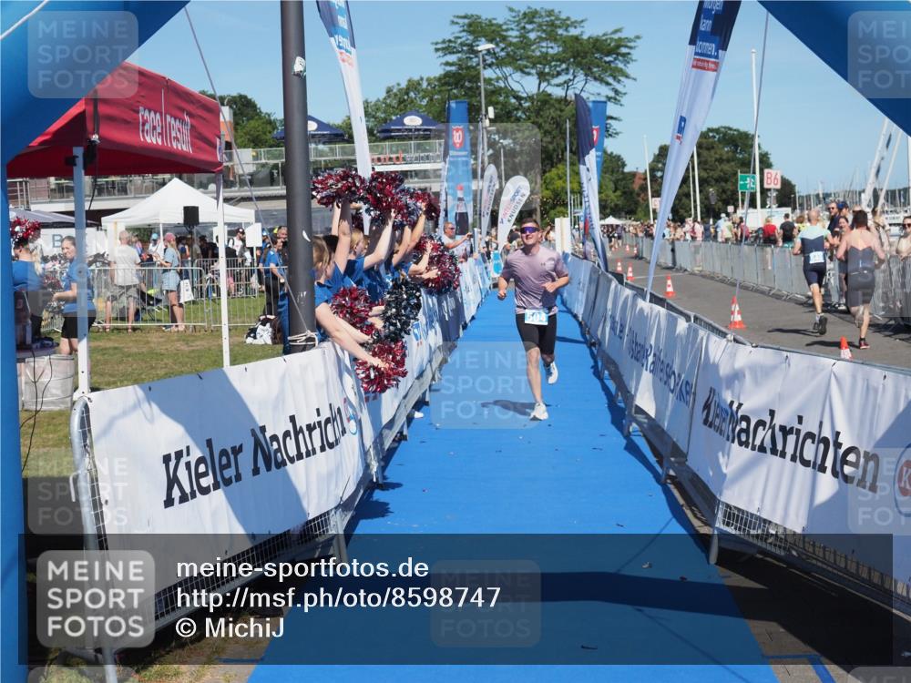 17.08.2025 - KN Förde Triathlon 2025 MichiJ http://msf.ph/oto/8598747 17.08.2025 14:01:56 Laufen 504 meine-sportfotos.de