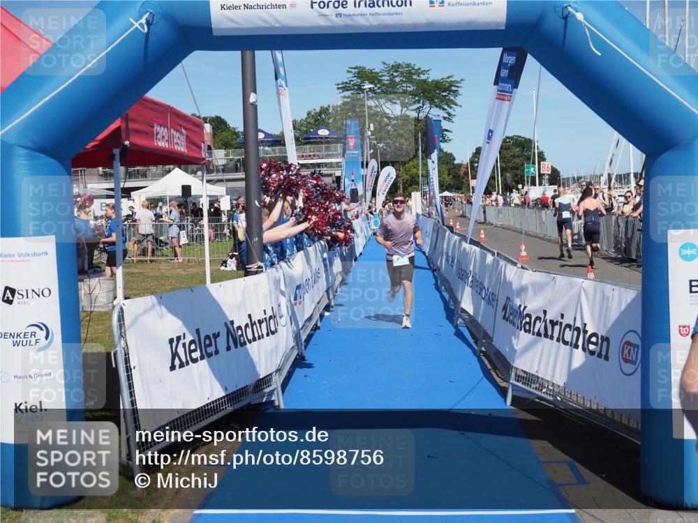17.08.2025 - KN Förde Triathlon 2025 MichiJ http://msf.ph/oto/8598756 17.08.2025 14:01:56 Laufen 504 meine-sportfotos.de