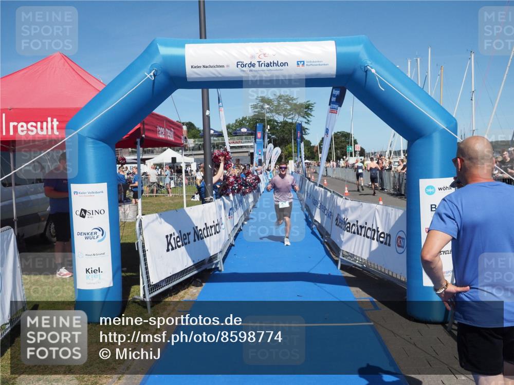 17.08.2025 - KN Förde Triathlon 2025 MichiJ http://msf.ph/oto/8598774 17.08.2025 14:01:57 Laufen 504 meine-sportfotos.de
