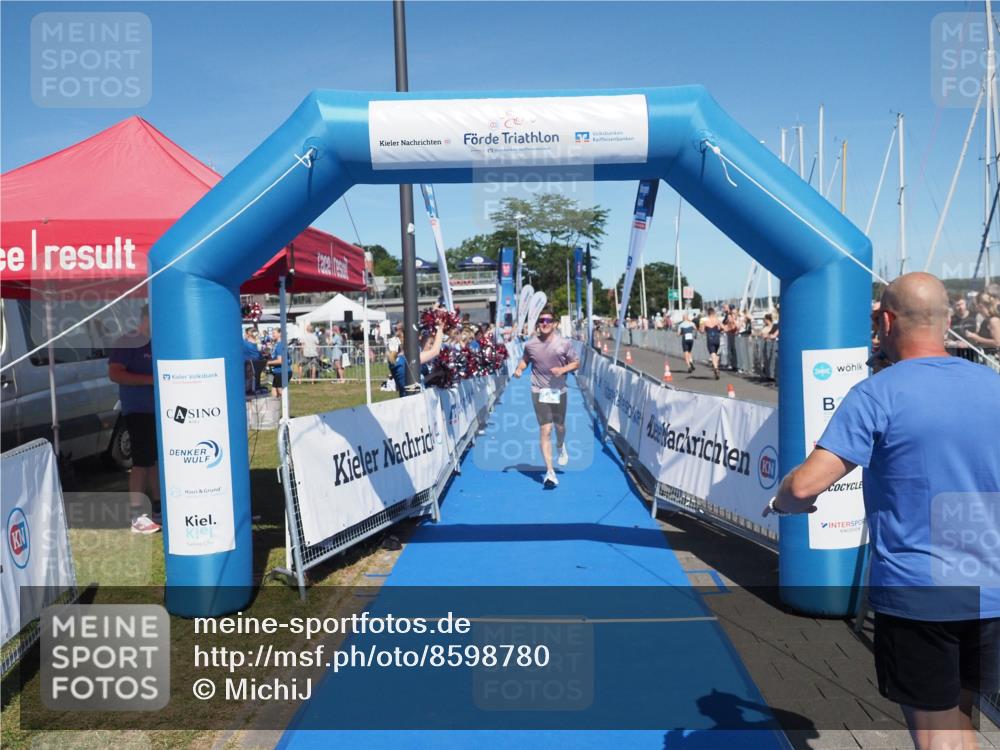 17.08.2025 - KN Förde Triathlon 2025 MichiJ http://msf.ph/oto/8598780 17.08.2025 14:01:57 Laufen 504 meine-sportfotos.de