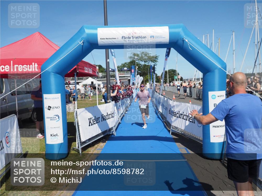 17.08.2025 - KN Förde Triathlon 2025 MichiJ http://msf.ph/oto/8598782 17.08.2025 14:01:57 Laufen 504 meine-sportfotos.de
