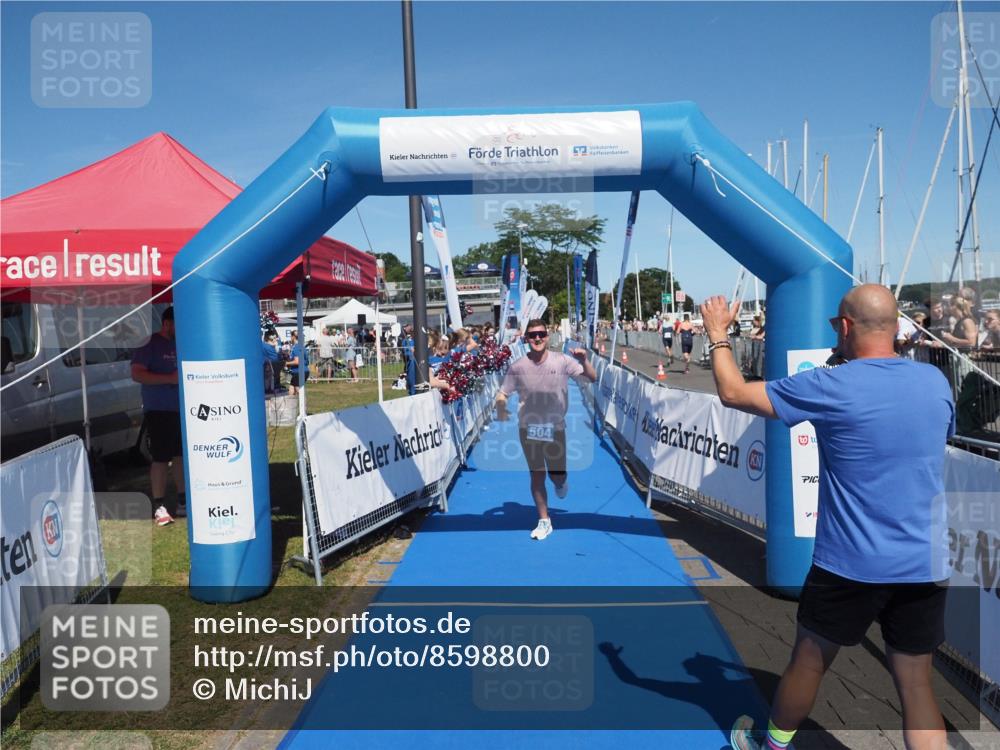 17.08.2025 - KN Förde Triathlon 2025 MichiJ http://msf.ph/oto/8598800 17.08.2025 14:01:58 Laufen 504 meine-sportfotos.de