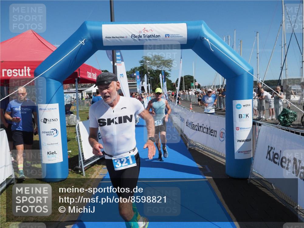 17.08.2025 - KN Förde Triathlon 2025 MichiJ http://msf.ph/oto/8598821 17.08.2025 12:12:44 Laufen 321, 340 meine-sportfotos.de