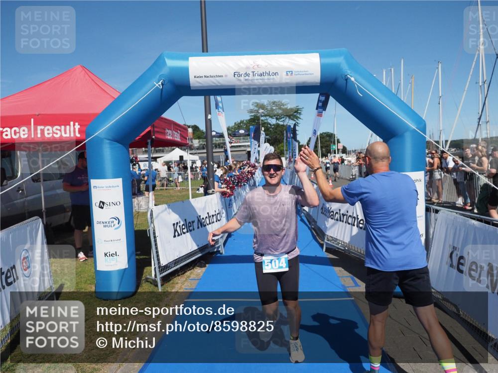 17.08.2025 - KN Förde Triathlon 2025 MichiJ http://msf.ph/oto/8598825 17.08.2025 14:01:59 Laufen 504 meine-sportfotos.de