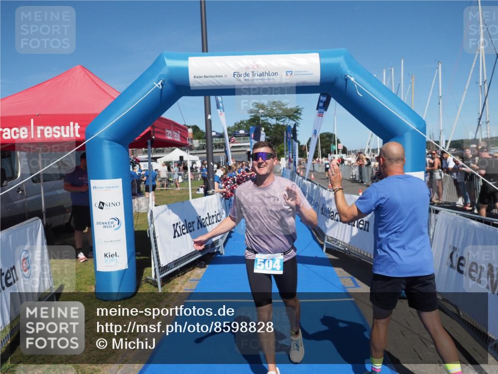 17.08.2025 - KN Förde Triathlon 2025 MichiJ http://msf.ph/oto/8598828 17.08.2025 14:01:59 Laufen 504 meine-sportfotos.de