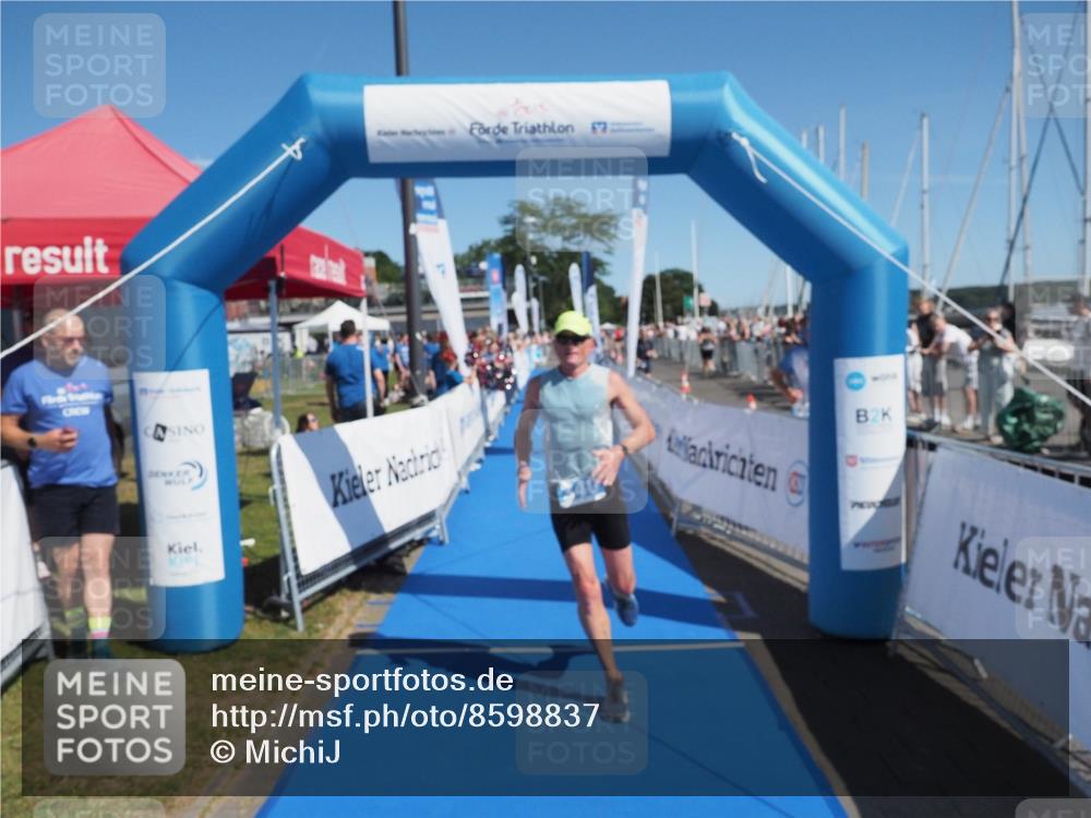 17.08.2025 - KN Förde Triathlon 2025 MichiJ http://msf.ph/oto/8598837 17.08.2025 12:12:44 Laufen 321, 340 meine-sportfotos.de