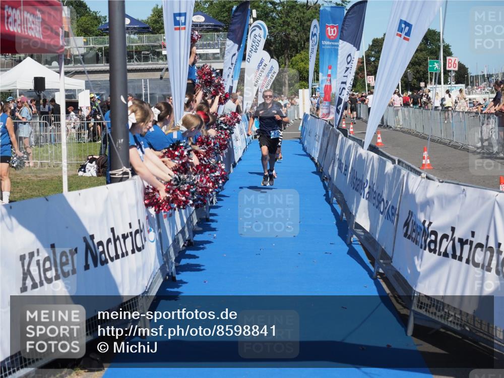 17.08.2025 - KN Förde Triathlon 2025 MichiJ http://msf.ph/oto/8598841 17.08.2025 14:02:16 Laufen 508, 525 meine-sportfotos.de