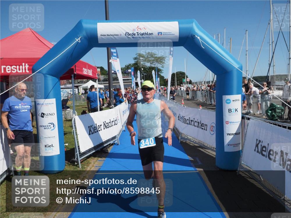 17.08.2025 - KN Förde Triathlon 2025 MichiJ http://msf.ph/oto/8598845 17.08.2025 12:12:45 Laufen 321, 340 meine-sportfotos.de