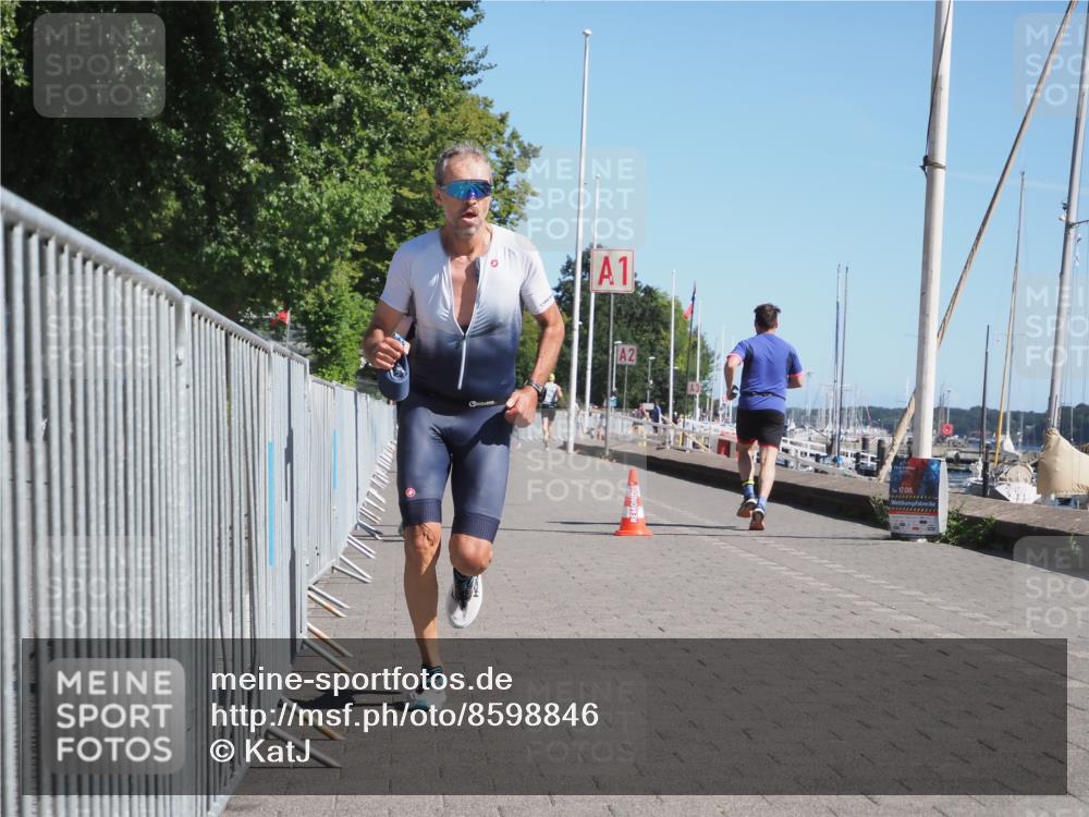 17.08.2025 - KN Förde Triathlon 2025 KatJ http://msf.ph/oto/8598846 17.08.2025 11:50:01 Laufen 274, 294 meine-sportfotos.de