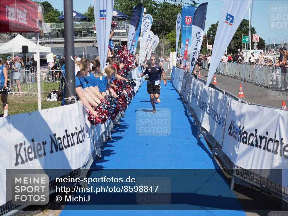 17.08.2025 - KN Förde Triathlon 2025 MichiJ http://msf.ph/oto/8598847 17.08.2025 14:02:16 Laufen 508, 525 meine-sportfotos.de