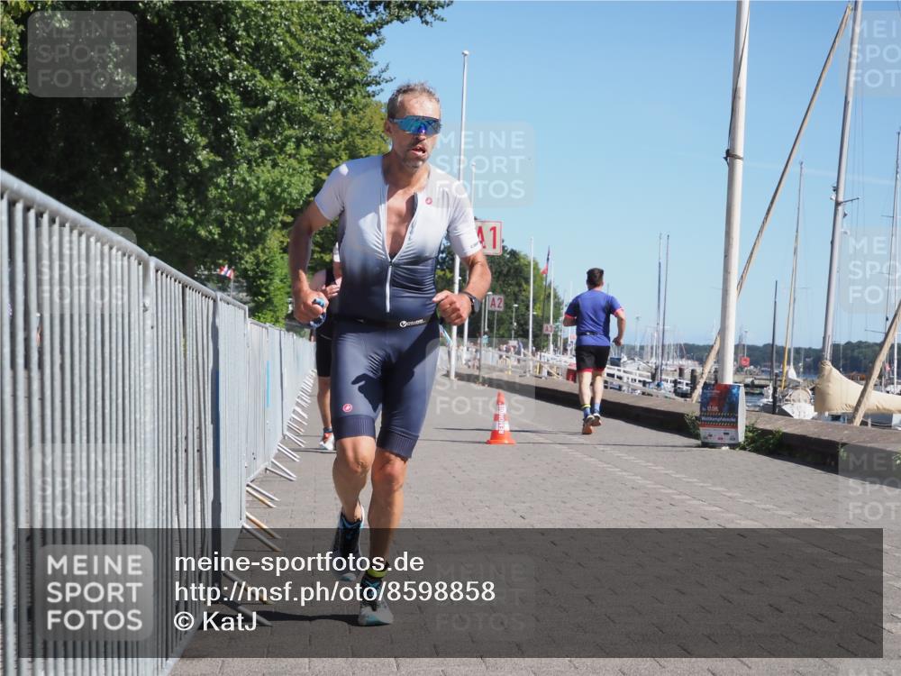 17.08.2025 - KN Förde Triathlon 2025 KatJ http://msf.ph/oto/8598858 17.08.2025 11:50:01 Laufen 274, 294 meine-sportfotos.de