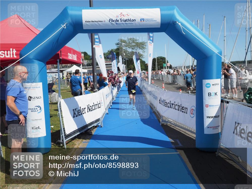 17.08.2025 - KN Förde Triathlon 2025 MichiJ http://msf.ph/oto/8598893 17.08.2025 12:12:56 Laufen 371, 605 meine-sportfotos.de
