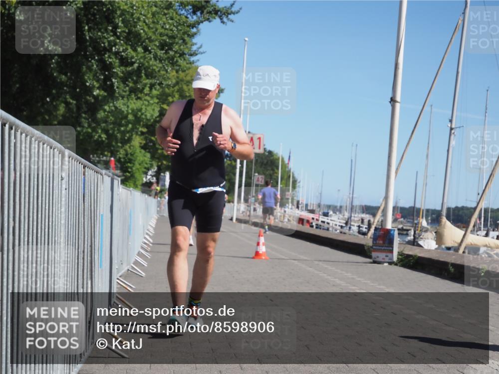 17.08.2025 - KN Förde Triathlon 2025 KatJ http://msf.ph/oto/8598906 17.08.2025 11:50:06 Laufen 294, 358 meine-sportfotos.de