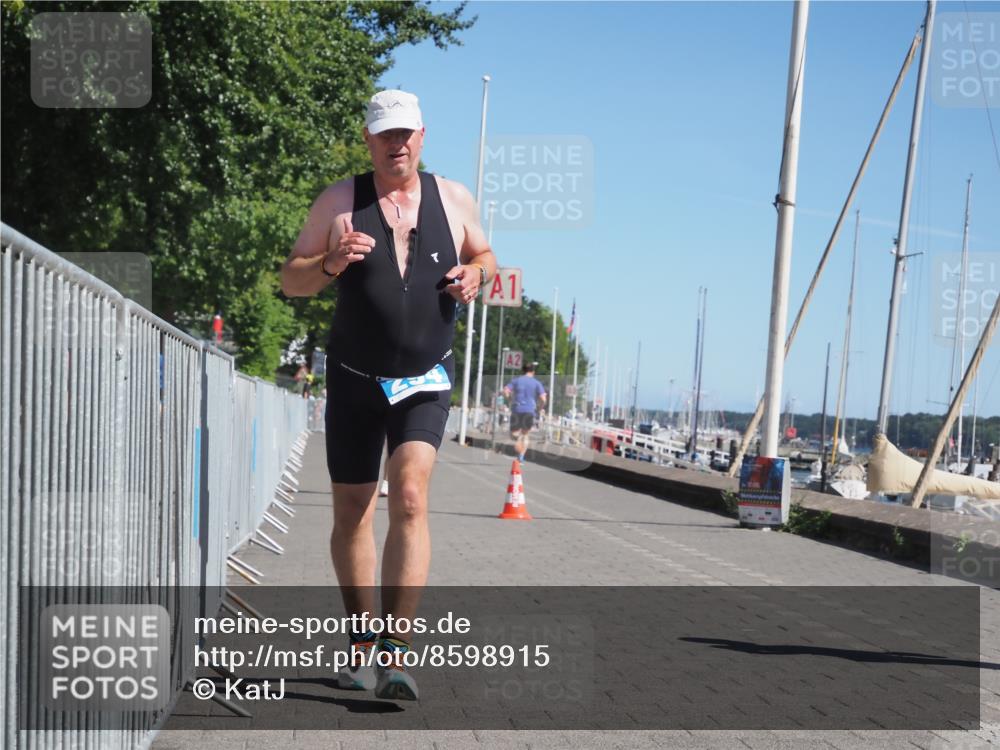 17.08.2025 - KN Förde Triathlon 2025 KatJ http://msf.ph/oto/8598915 17.08.2025 11:50:06 Laufen 294, 358 meine-sportfotos.de