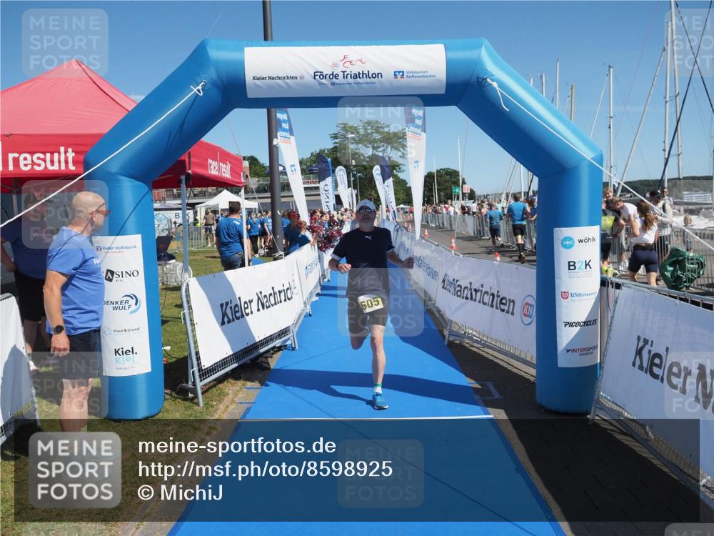 17.08.2025 - KN Förde Triathlon 2025 MichiJ http://msf.ph/oto/8598925 17.08.2025 12:12:58 Laufen 371, 605 meine-sportfotos.de