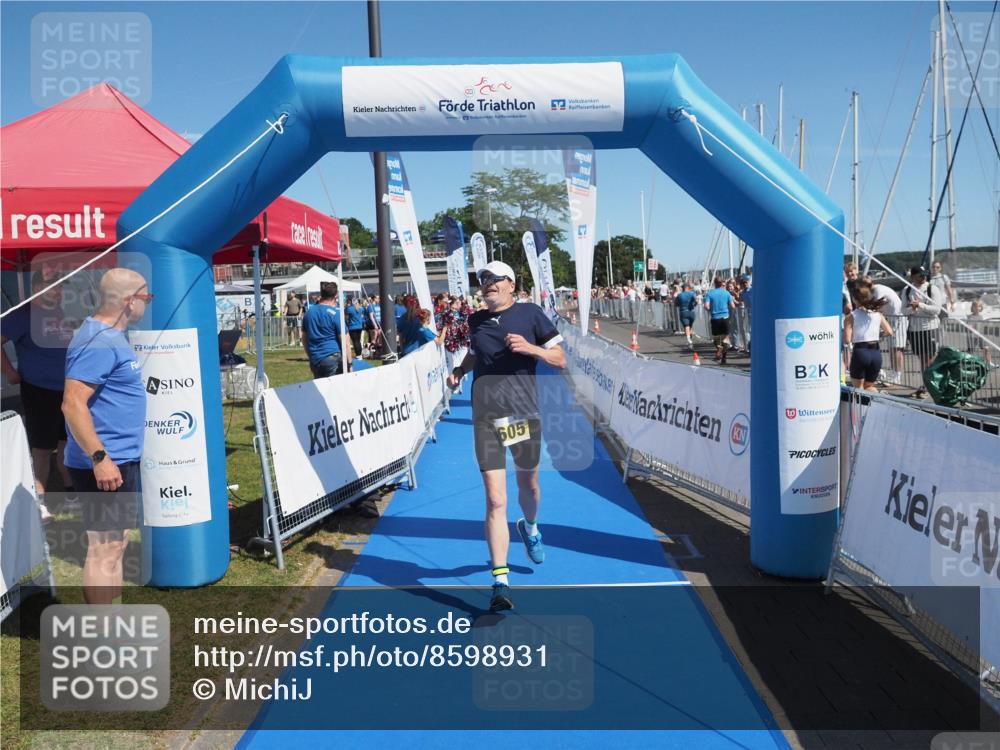 17.08.2025 - KN Förde Triathlon 2025 MichiJ http://msf.ph/oto/8598931 17.08.2025 12:12:58 Laufen 371, 605 meine-sportfotos.de