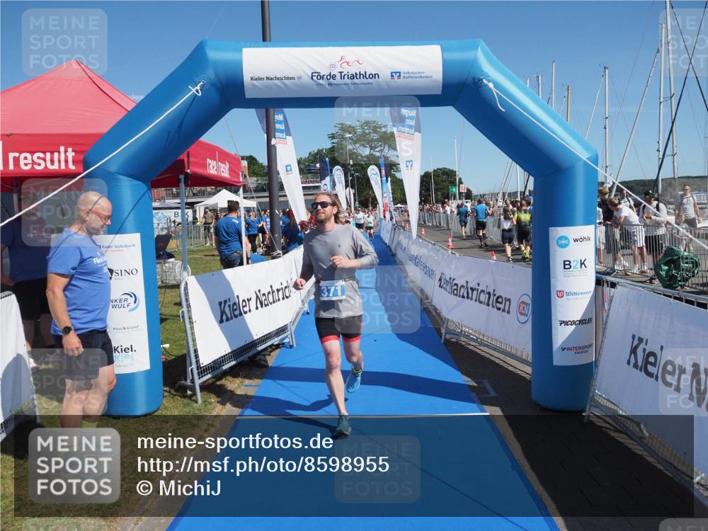 17.08.2025 - KN Förde Triathlon 2025 MichiJ http://msf.ph/oto/8598955 17.08.2025 12:13:00 Laufen 371, 605 meine-sportfotos.de