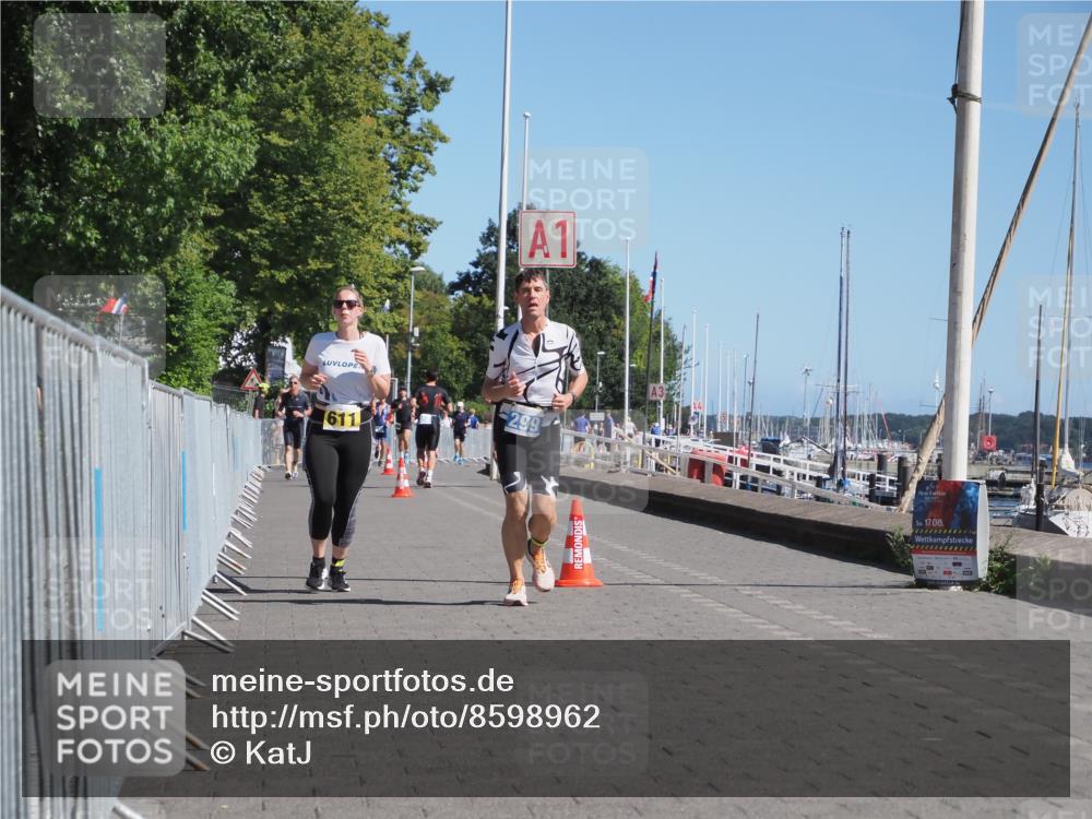17.08.2025 - KN Förde Triathlon 2025 KatJ http://msf.ph/oto/8598962 17.08.2025 11:50:30 Laufen 299, 611 meine-sportfotos.de