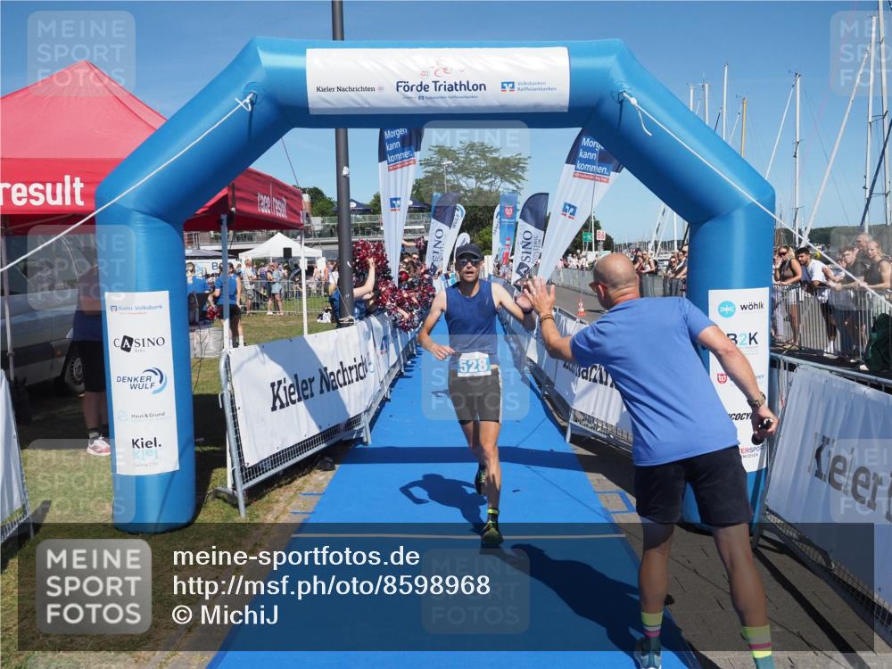 17.08.2025 - KN Förde Triathlon 2025 MichiJ http://msf.ph/oto/8598968 17.08.2025 14:02:22 Laufen 508, 525, 528, 541 meine-sportfotos.de