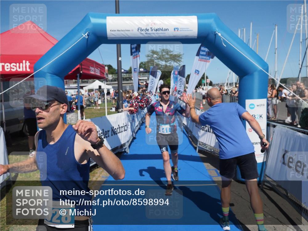17.08.2025 - KN Förde Triathlon 2025 MichiJ http://msf.ph/oto/8598994 17.08.2025 14:02:23 Laufen 508, 525, 528, 541 meine-sportfotos.de
