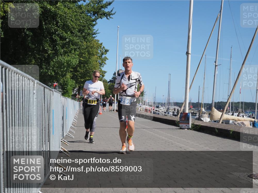 17.08.2025 - KN Förde Triathlon 2025 KatJ http://msf.ph/oto/8599003 17.08.2025 11:50:33 Laufen 299, 611 meine-sportfotos.de