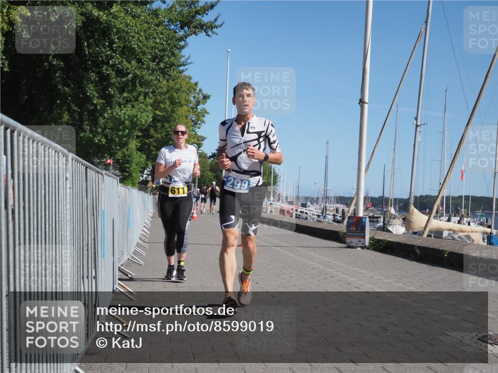17.08.2025 - KN Förde Triathlon 2025 KatJ http://msf.ph/oto/8599019 17.08.2025 11:50:34 Laufen 299, 611 meine-sportfotos.de