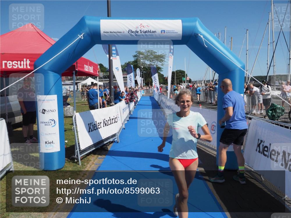 17.08.2025 - KN Förde Triathlon 2025 MichiJ http://msf.ph/oto/8599063 17.08.2025 12:13:09 Laufen 638 meine-sportfotos.de