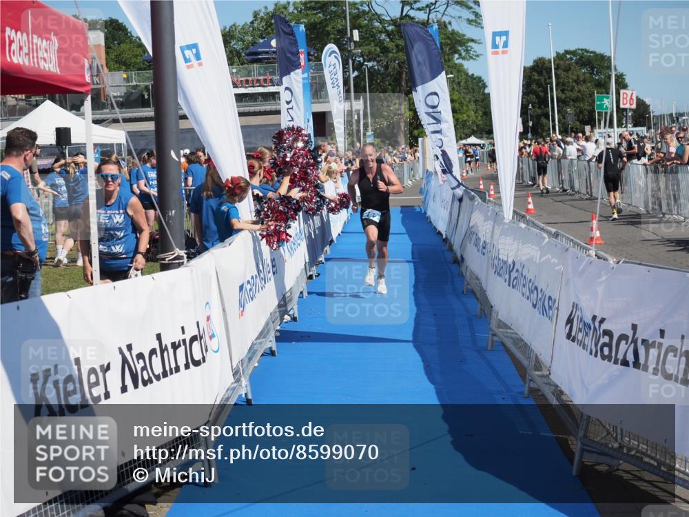 17.08.2025 - KN Förde Triathlon 2025 MichiJ http://msf.ph/oto/8599070 17.08.2025 12:13:35 Laufen 282 meine-sportfotos.de