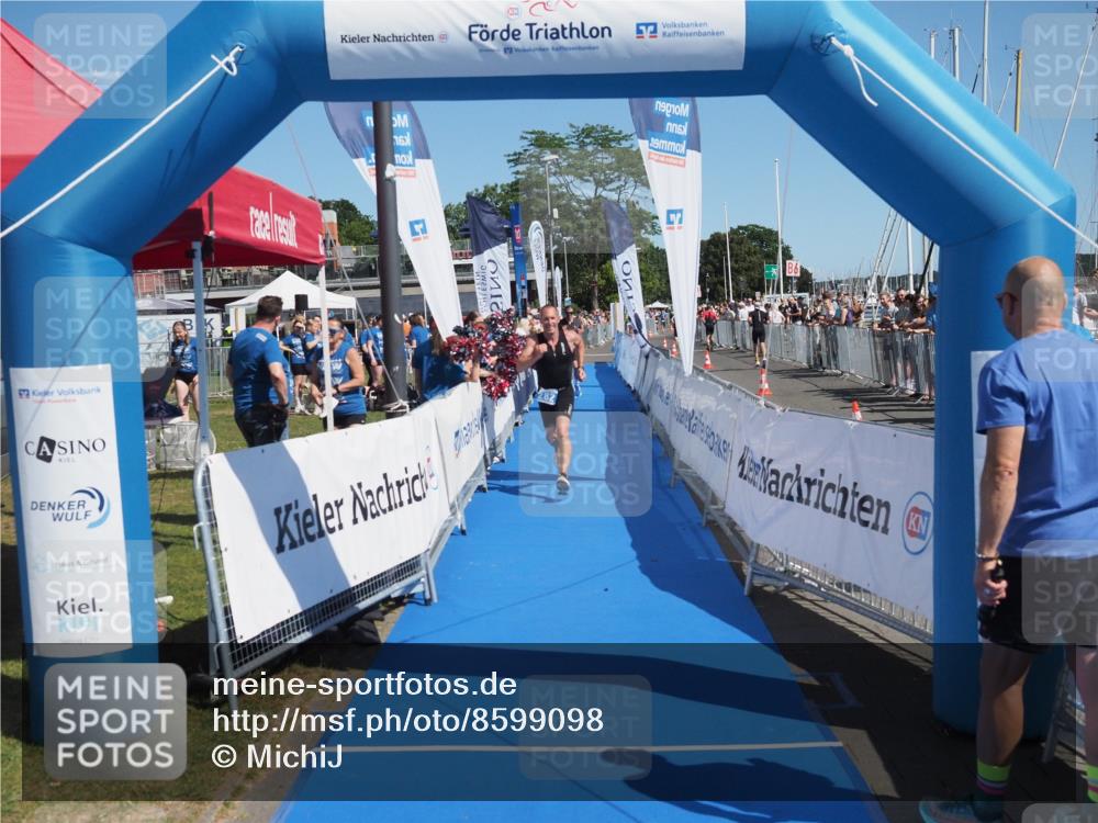 17.08.2025 - KN Förde Triathlon 2025 MichiJ http://msf.ph/oto/8599098 17.08.2025 12:13:36 Laufen 282 meine-sportfotos.de