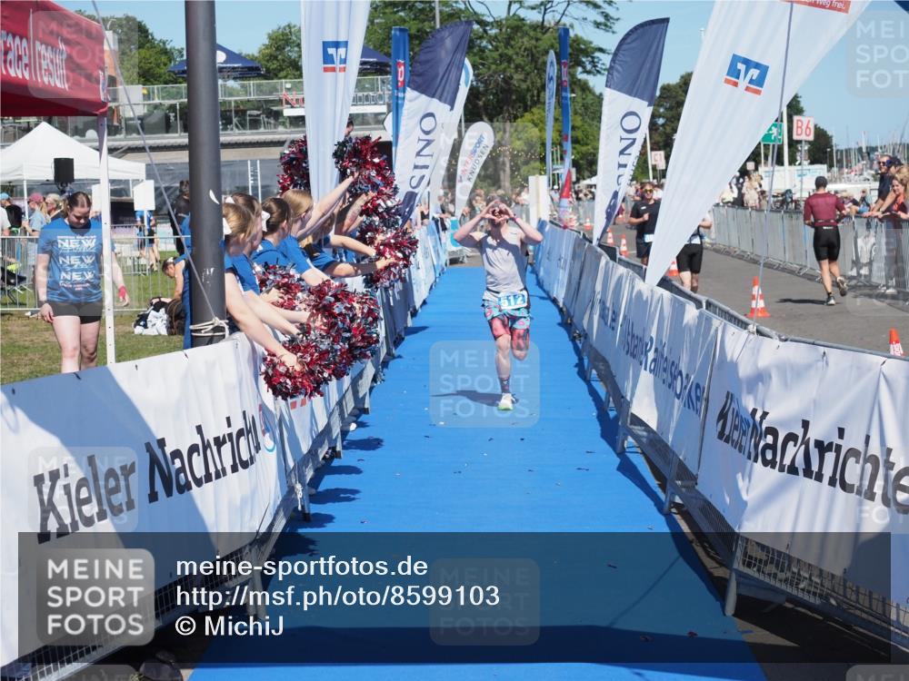 17.08.2025 - KN Förde Triathlon 2025 MichiJ http://msf.ph/oto/8599103 17.08.2025 14:02:36 Laufen 512 meine-sportfotos.de