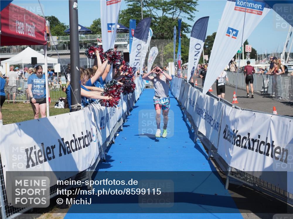 17.08.2025 - KN Förde Triathlon 2025 MichiJ http://msf.ph/oto/8599115 17.08.2025 14:02:37 Laufen 512 meine-sportfotos.de