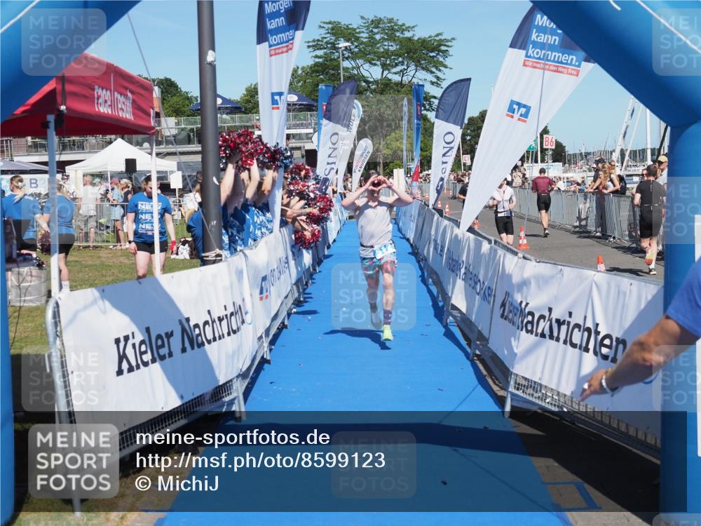 17.08.2025 - KN Förde Triathlon 2025 MichiJ http://msf.ph/oto/8599123 17.08.2025 14:02:37 Laufen 512 meine-sportfotos.de