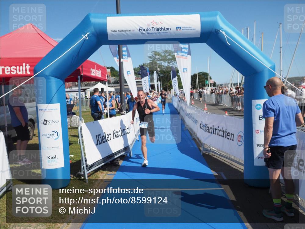 17.08.2025 - KN Förde Triathlon 2025 MichiJ http://msf.ph/oto/8599124 17.08.2025 12:13:38 Laufen 282, 324 meine-sportfotos.de