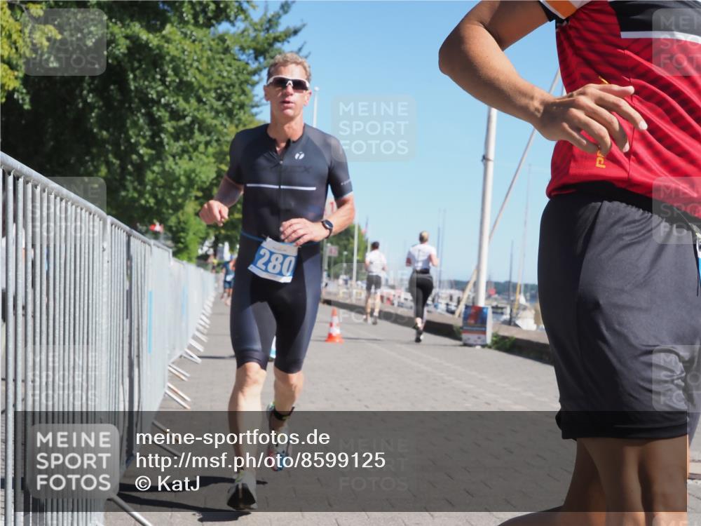 17.08.2025 - KN Förde Triathlon 2025 KatJ http://msf.ph/oto/8599125 17.08.2025 11:50:47 Laufen 272, 280, 306, 604 meine-sportfotos.de