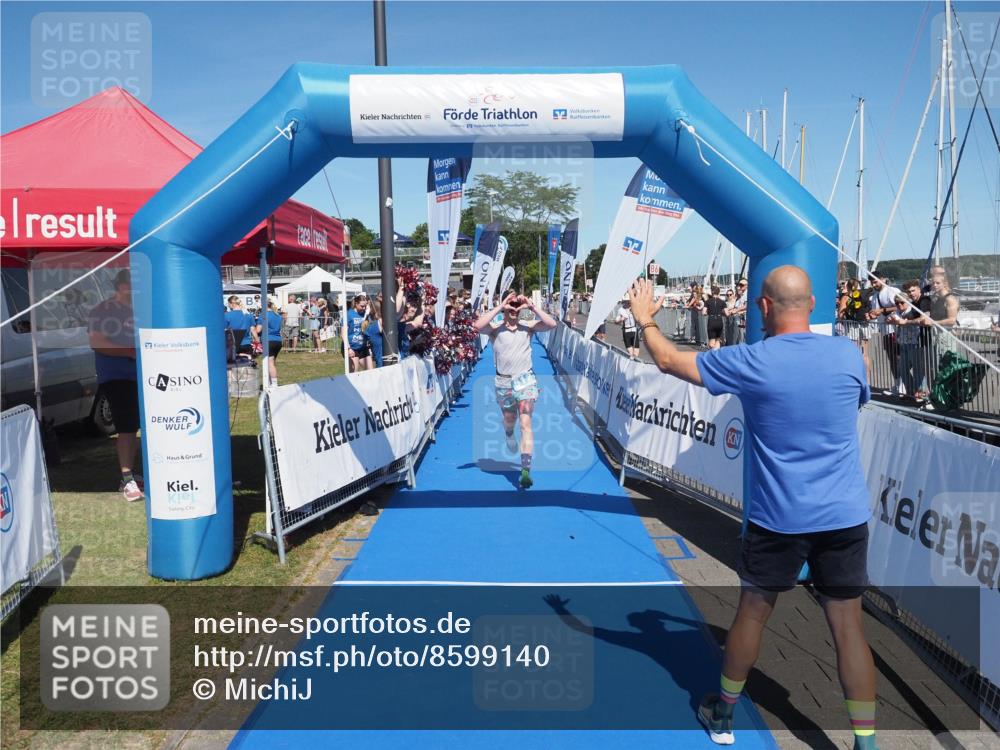 17.08.2025 - KN Förde Triathlon 2025 MichiJ http://msf.ph/oto/8599140 17.08.2025 14:02:38 Laufen 512 meine-sportfotos.de
