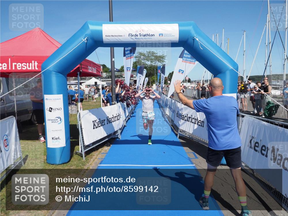 17.08.2025 - KN Förde Triathlon 2025 MichiJ http://msf.ph/oto/8599142 17.08.2025 14:02:38 Laufen 512 meine-sportfotos.de