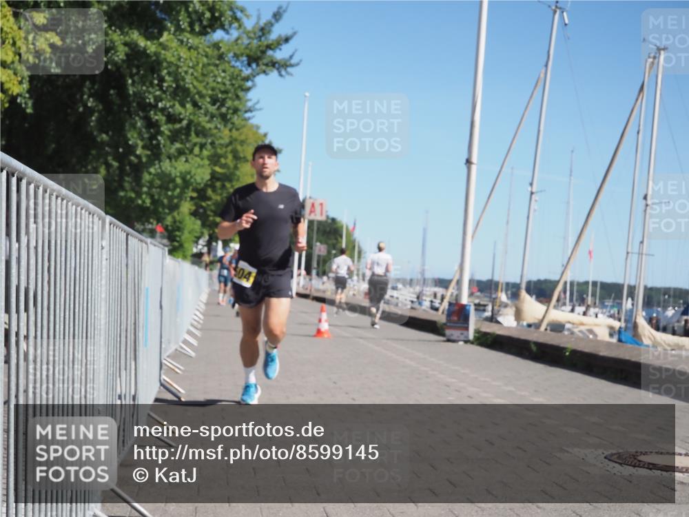 17.08.2025 - KN Förde Triathlon 2025 KatJ http://msf.ph/oto/8599145 17.08.2025 11:50:48 Laufen 272, 280, 306, 604 meine-sportfotos.de