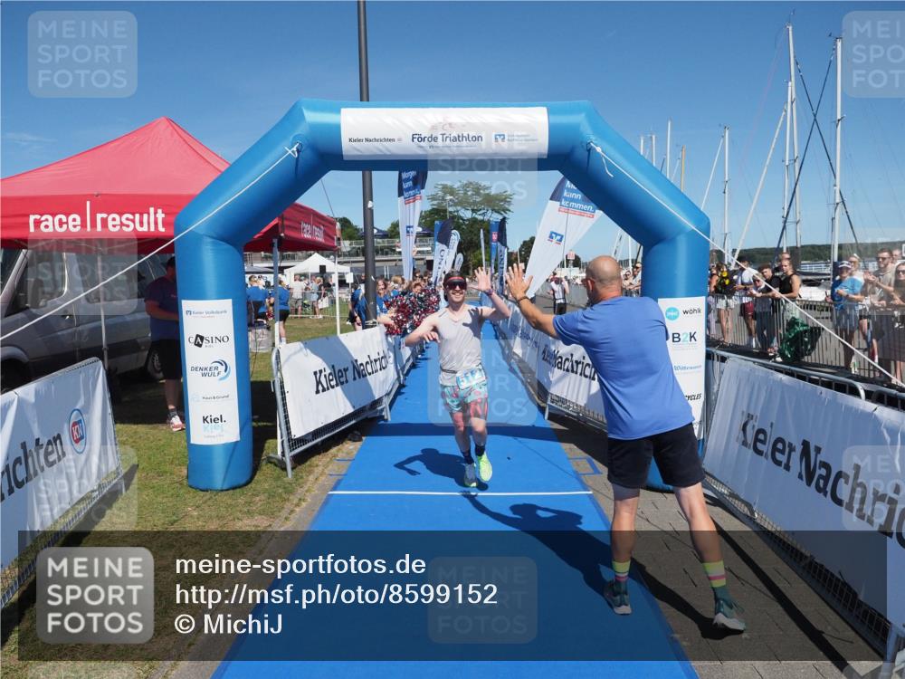 17.08.2025 - KN Förde Triathlon 2025 MichiJ http://msf.ph/oto/8599152 17.08.2025 14:02:39 Laufen 512 meine-sportfotos.de