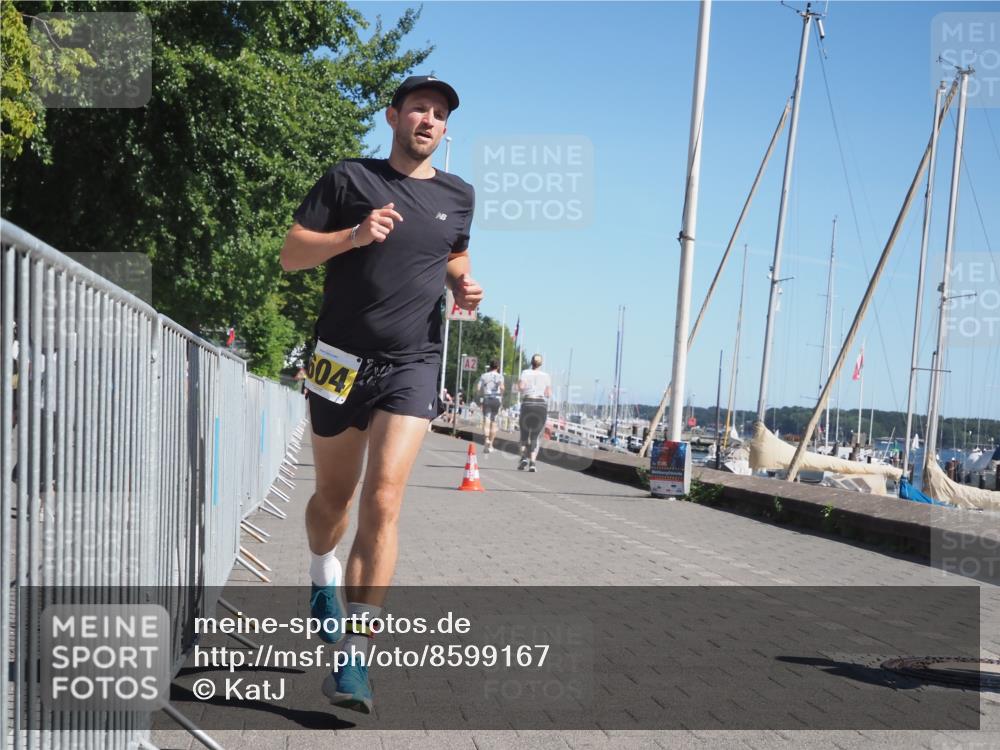 17.08.2025 - KN Förde Triathlon 2025 KatJ http://msf.ph/oto/8599167 17.08.2025 11:50:49 Laufen 272, 280, 306, 604 meine-sportfotos.de