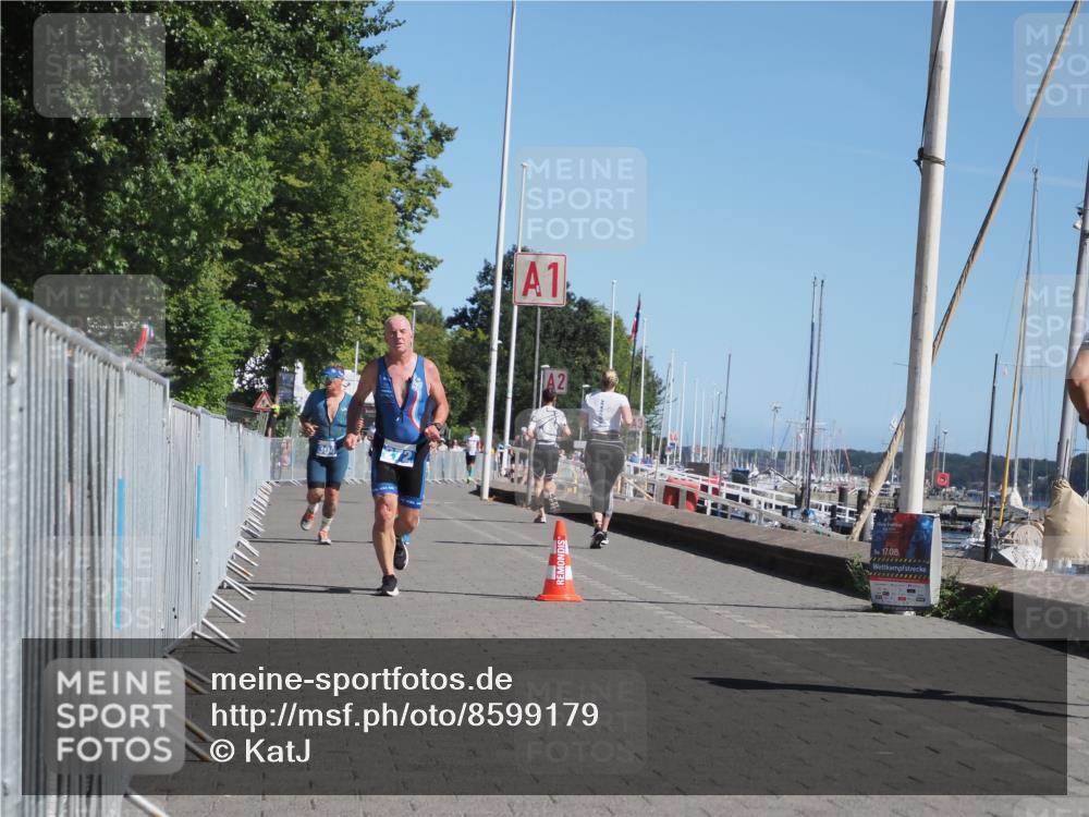 17.08.2025 - KN Förde Triathlon 2025 KatJ http://msf.ph/oto/8599179 17.08.2025 11:50:51 Laufen 272, 304, 604, 605 meine-sportfotos.de